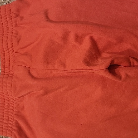 Minnie Mouse Sweatsuit - Picture 15 of 16